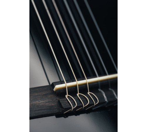 GEWApure E-Classic guitar Basic Black 4/4 Классическая гитара с подключением