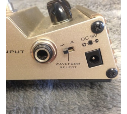 ROCKTRON Pulse Tremolo эффект гитарный тремоло